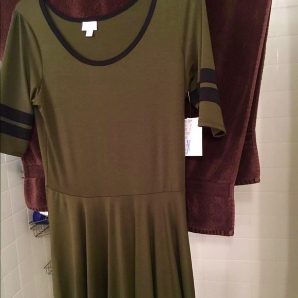 NWT Olive Green Lularoe Nicole Dress XL - Picture 2 of 2